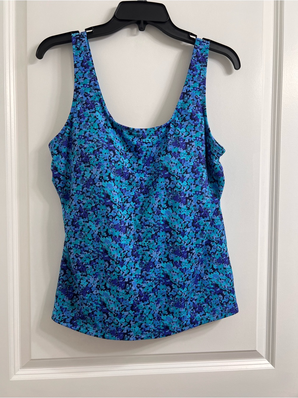 LL Bean Women’s Blue Floral Tankini Top Shelf Bra Size 14 Reg